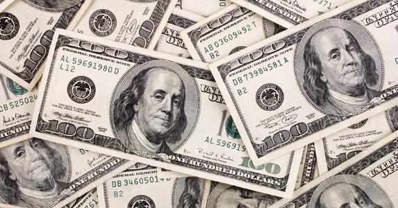 $100 bills © Luis Carlos Torres/Shutterstock.com