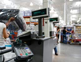 2010-frugal-tasty-tips-3-warehouse-lg Warehouse clubs keep grocery costs down
