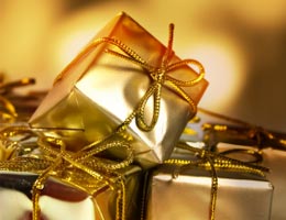2010-reader-holiday-tips-6-present-lg