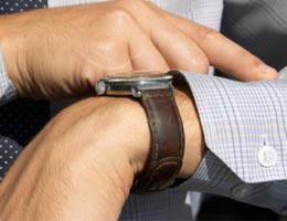 5-hot-year-end-mtg-trends-4-processing-lg Wristwatch
