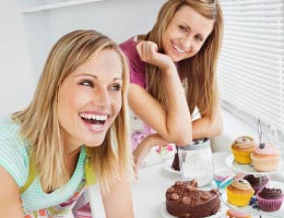 6-ways-to-throw-great-party-2-co-host-lg Co-host with a friend