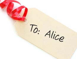 7-questions-ask-before-buying-gift-card-8-personalize-lg Can I personalize the gift?