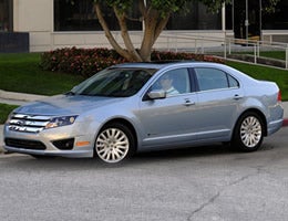 Comparing-hybrid-cars-by-the-numbers-2-Ford-Lrg