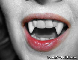 Those fangs wont clean themselves Those fangs won't clean themselves