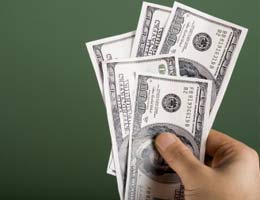 finding-buying-car-insurance-5-deductible-lg Go for a higher deductible