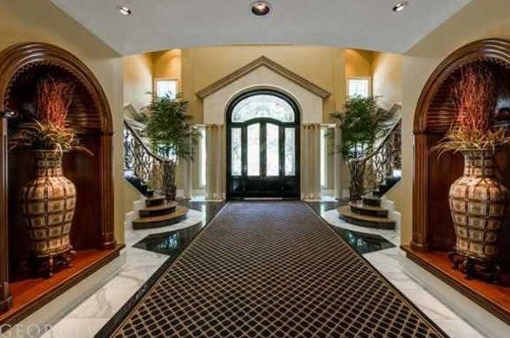 Foyer, Celebrity house for sale: Realtor.com