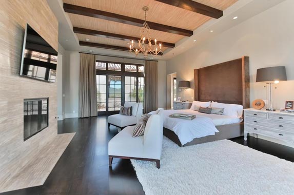 Britney Spears lists home for $9M | Redfin