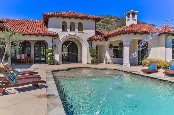 Britney Spears lists home for $9M | Redfin