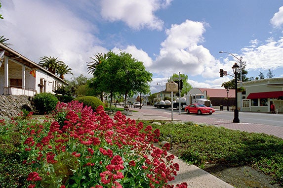 best places for over 50 singles to live