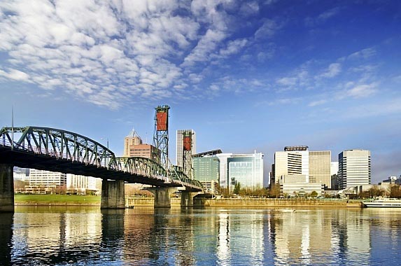 Oregon Oregon © tusharkoley/Shutterstock.com