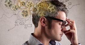 Thinking man, gears turning © Ollyy/Shutterstock.com