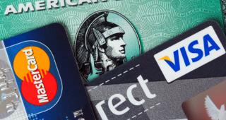 Amex, VISA, MasterCard © Oliver Hoffmann/Shutterstock.com