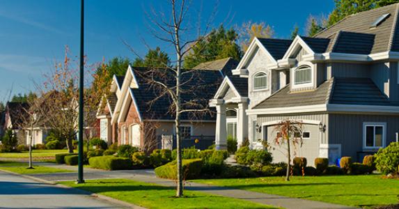 Vibrant neighborhood © Shutterstock.com