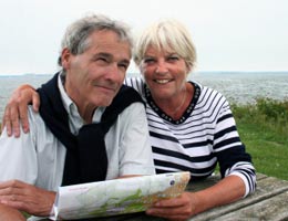 retirement-savings-40s-60s-6-lifestyle-lg Senior couple on vacation