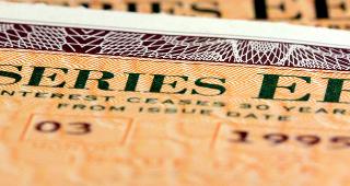 Series EE savings bond © larry1235/Shutterstock.com