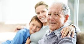Senior father with daughter and grandson © Yuri Arcurs - Fotolia.com