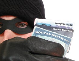 slideshow-insurance-2-id-theft-lg