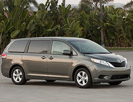 Toyota Sienna LE