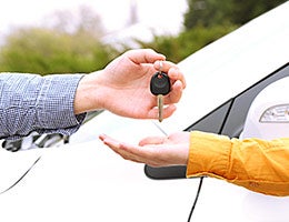 Consider car sharing © Africa Studio/Shutterstock.com