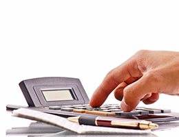 Dropping below your minimum balance © jcjgphotography/Shutterstock.com