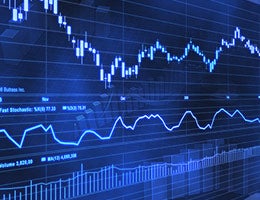 Stockbrokers take the long view © AshDesign/Shutterstock.com