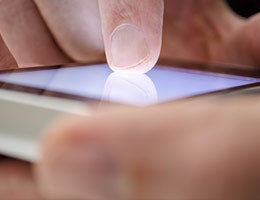 Let developers update your banking apps © Gajus/Shutterstock.com