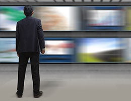 Banks have smooth marketing © Naypong/Shutterstock.com