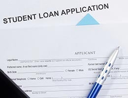 What kinds of student loans are available?