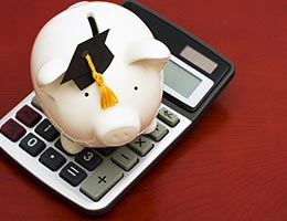 Does the aid change after freshman year? © karen roach/Shutterstock.com