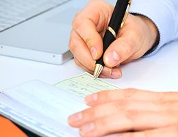 My payment wasn't applied to the account © Temych/Shutterstock.com