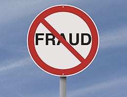 3. Know your fraud protections © rnl/Shutterstock.com