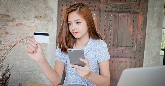 Get a low rate on balances Get a low rate on balances © Manintino/Shutterstock.com