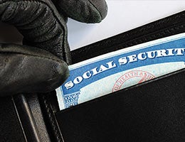 The grisly facts of identity theft © JohnKwan/Shutterstock.com