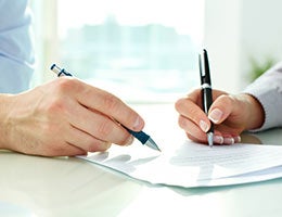 Co-signing nightmares © Pressmaster/Shutterstock.com