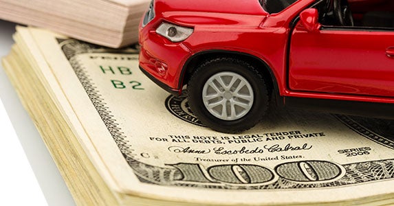 Leave (good) old debt on your report © Lisa S./Shutterstock.com
