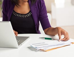 Use automated tools to execute your budget © Cheryl Savan/Shutterstock.com
