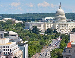 Myth 2: The Fed isn't part of the US government © Orhan Cam/Shutterstock.com