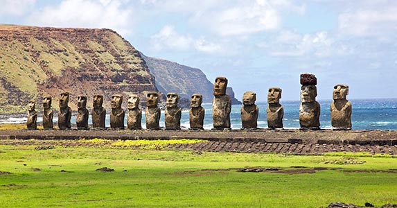 Travel the world in style © iStock