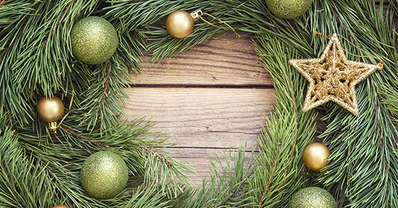 Decorate with natural elements | WindNight/Shutterstock.com