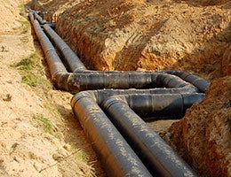 Sewer backup © Igorsky/Shutterstock.com