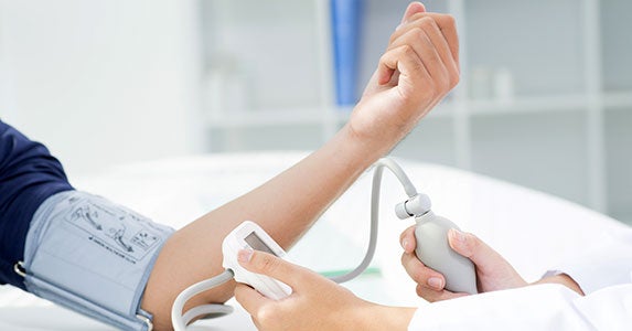 High blood pressure © Dragon Images/Shutterstock.com