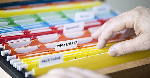 Myth No. 3: Life insurance is a good investment © Elena Elisseeva/Shutterstock.com