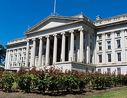 4 investments with higher yields and risk © Konstantin L/Shutterstock.com
