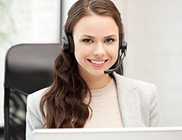 Customer service representatives © Syda Productions/Shutterstock.com