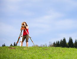 Outdoor jobs come in many shapes, sizes © l i g h t p o e t/Shutterstock.com