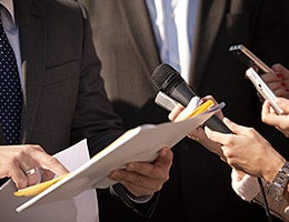 Newspaper reporter © wellphoto/Shutterstock.com