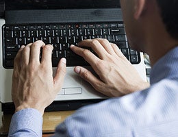 Follow up every day © Rehan Qureshi/Shutterstock.com