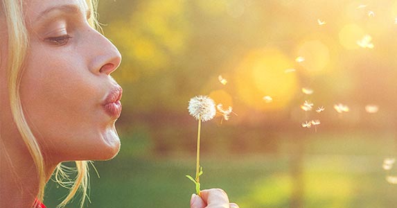 Build a healthy savings account | gruizza/Getty Images