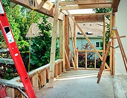 Wallet buster: You cut corners on major renovations © Jo Ann Snover/Shutterstock.com