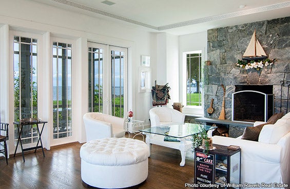 Photo courtesy of Wailea RealtyPhoto courtesy of William Raveis Real Estate